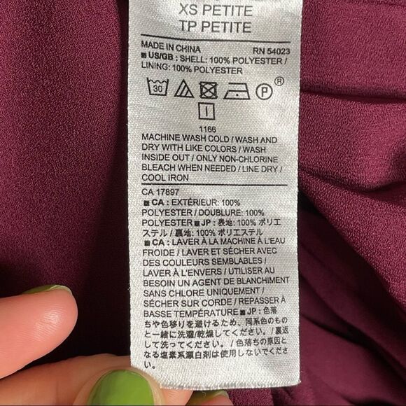 Banana Republic Factory Pleated Floral Camisole Blouse - Women’s XS Petite - Picture 5 of 7